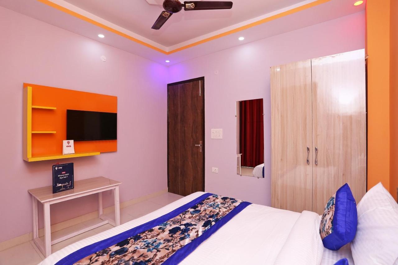 Hotel Oyo Rose Residency Near Dwarka Sector 9 Metro Station à New Delhi Extérieur photo